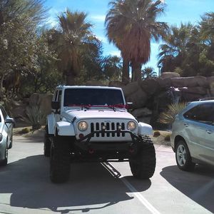 Meet your Posher, Noe